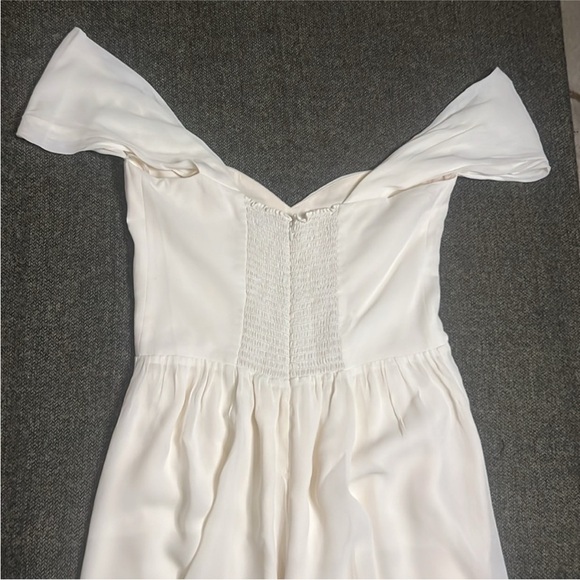 🕊️ REFORMATION Violet Dress. Off the Shoulder. Size US 12. Ivory. Good Condition - Picture 15 of 16